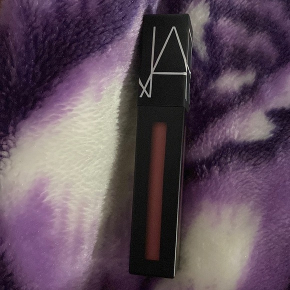 Chanel box, and NARS lip power pigment. - Picture 4 of 6